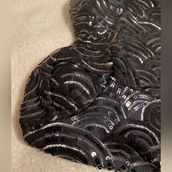 Black Sequined Bebe cocktail dress size L - Picture 2 of 13